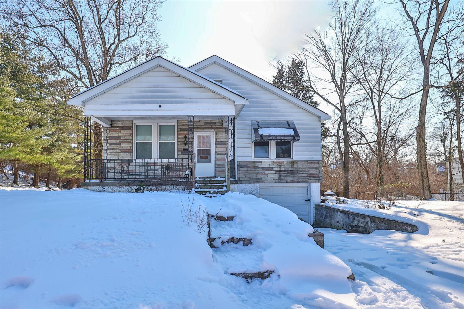 526 N Miller Avenue, Highland Heights, KY 41076