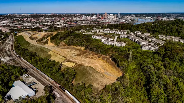 Ludlow, KY 41016,408 Station Drive #33-102