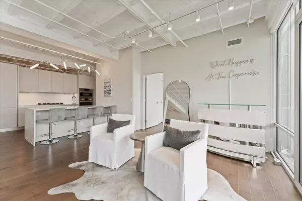 Newport, KY 41071,120 Main Street #Apt, 304