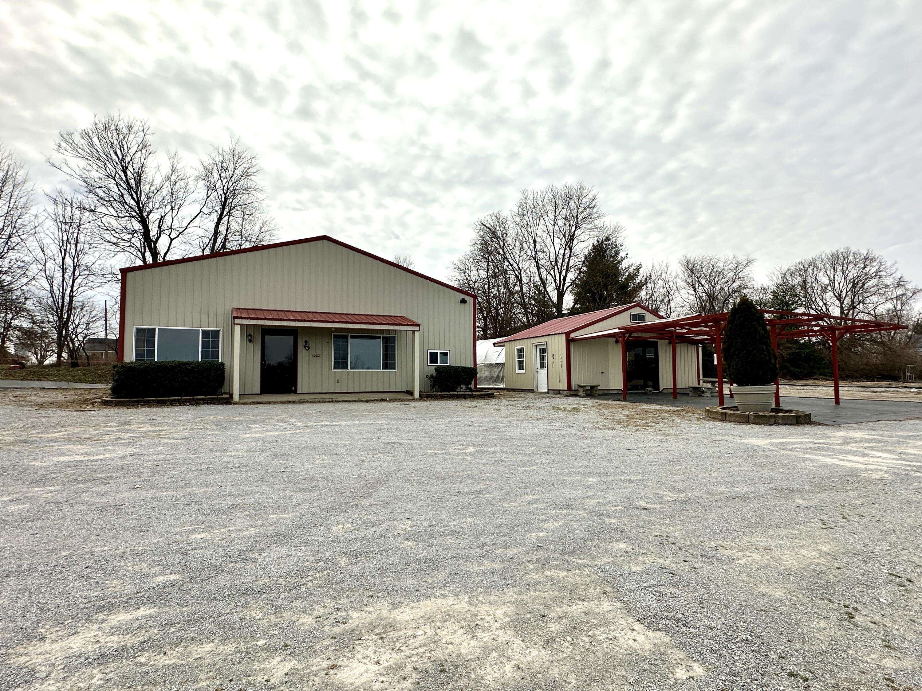 Ewing, KY 41039,122 Metcalf Mill Road