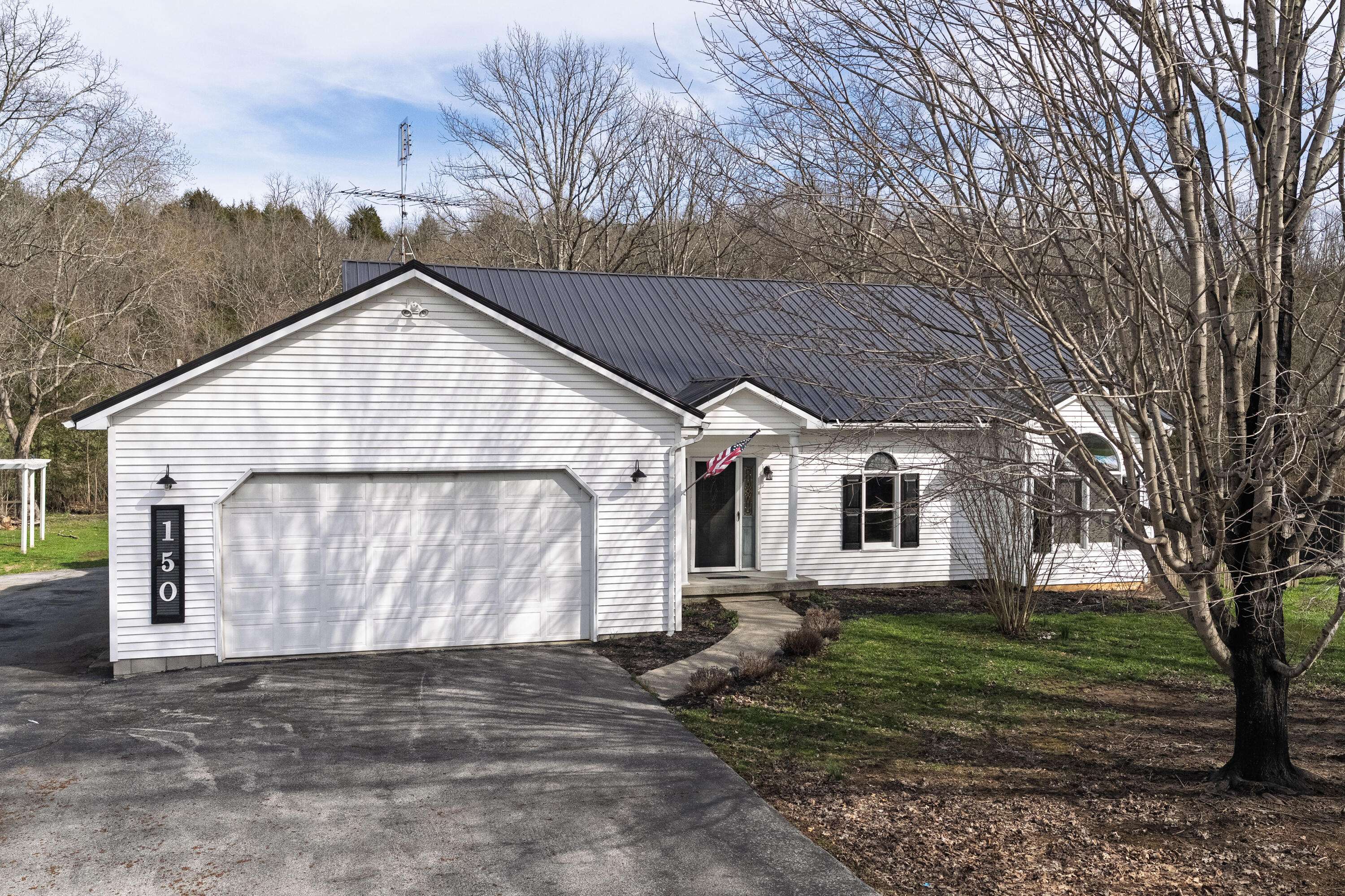 150 Blake Lane, Berry, KY 41003