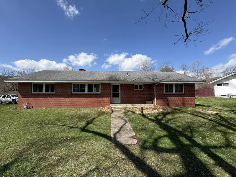 78 Halbert Avenue, Vanceburg, KY 41179