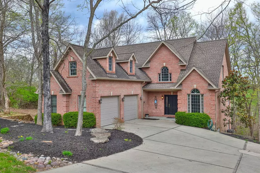 118 Hogan's Parkway, Dry Ridge, KY 41035