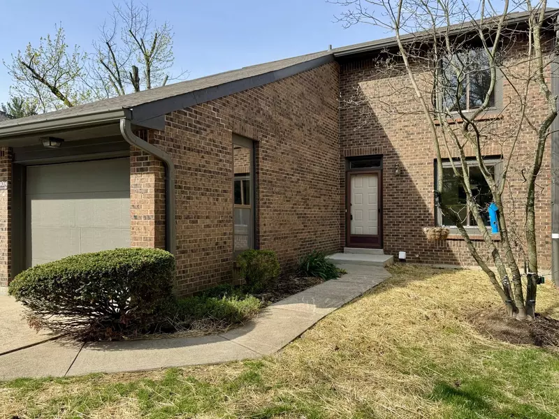 4014 Lakepoint Court, Villa Hills, KY 41017
