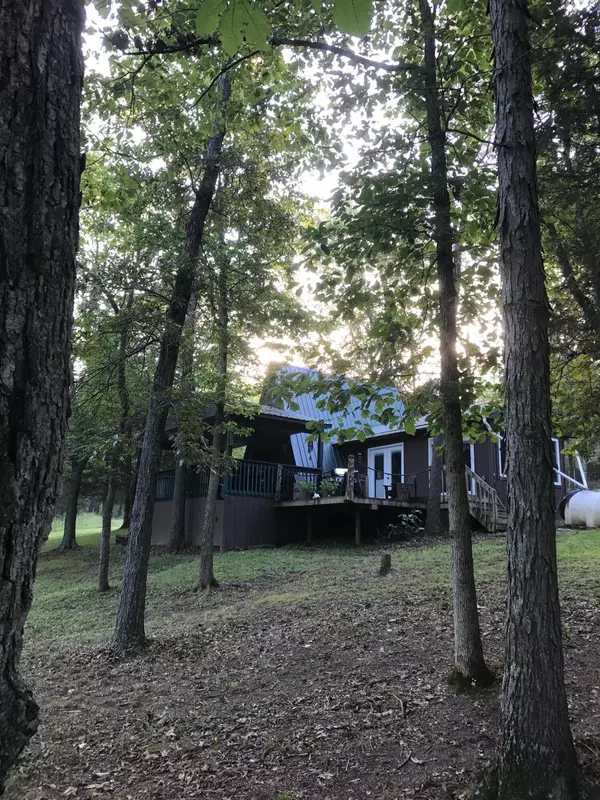 Berry, KY 41003,328 Cricket Lane