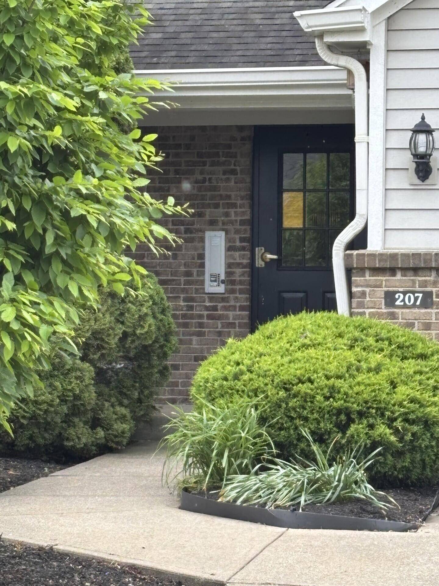207 S Watchtower Drive #203, Wilder, KY 41076