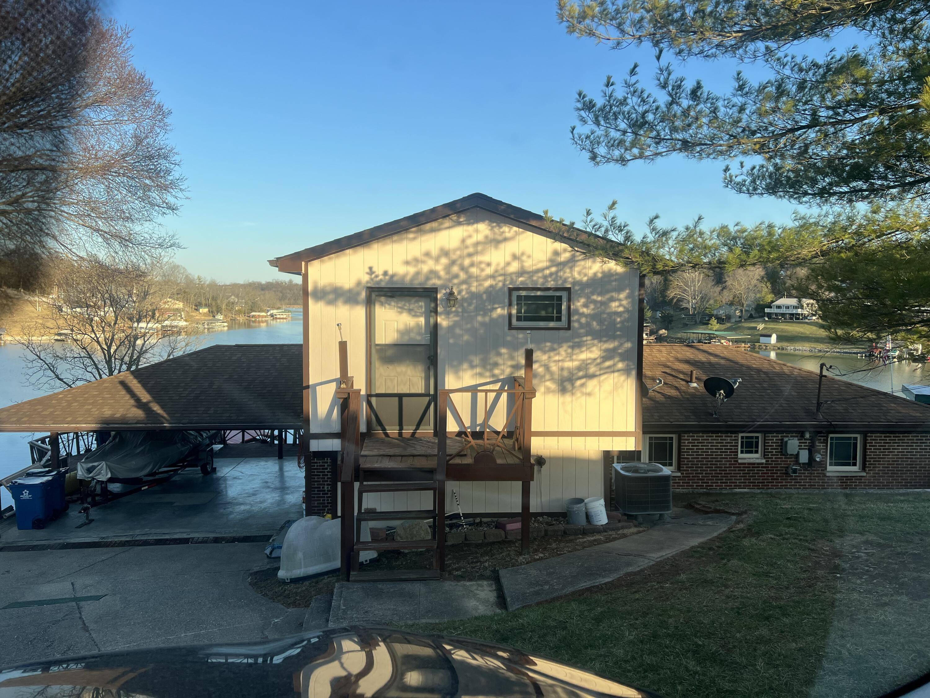 Dry Ridge, KY 41035,315 Dora Bill Lane