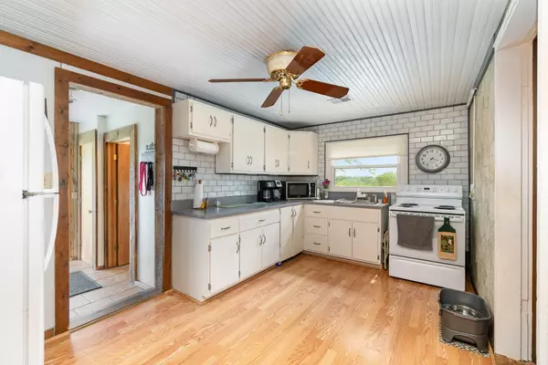 Butler, KY 41006,13763 KY-10 N