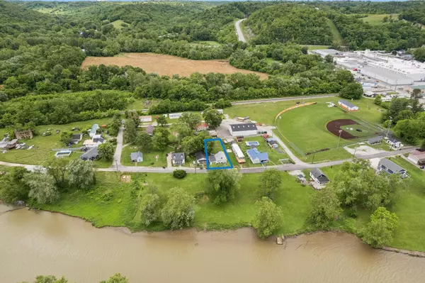 Augusta, KY 41002,626 E 2nd Street