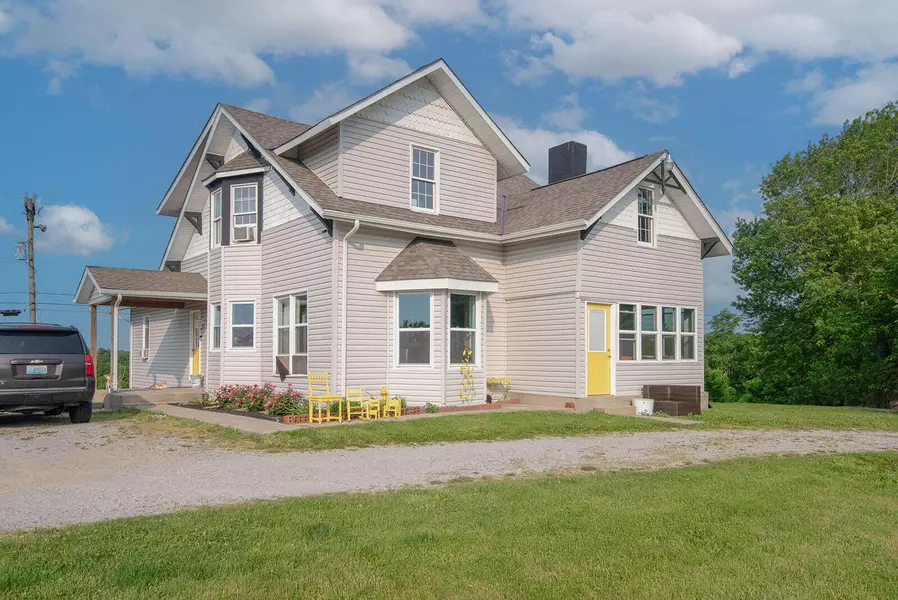 9645 Dixie HWY, Corinth, KY 41010