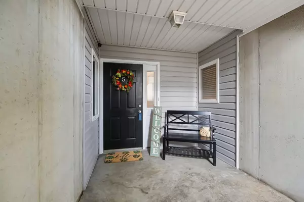 Fort Thomas, KY 41075,5 Carriage House Drive