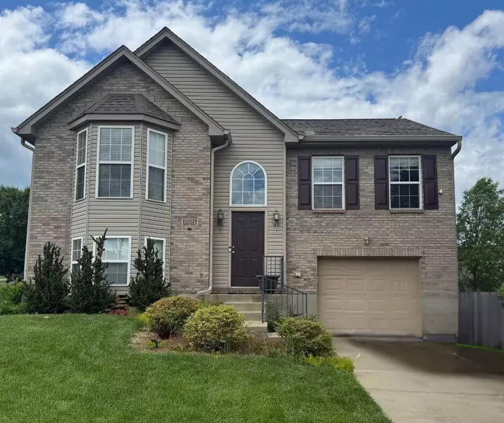 2521 Hilliard Drive, Hebron, KY 41048
