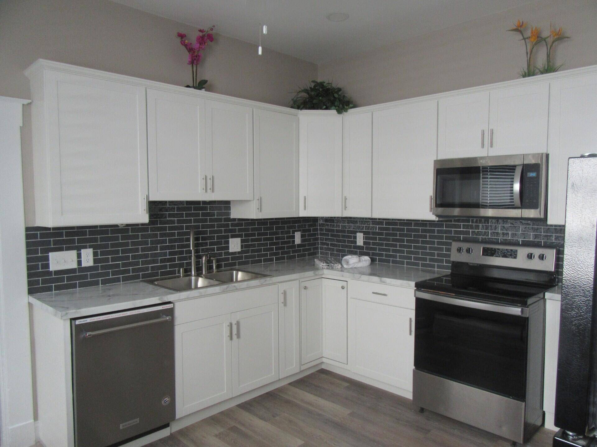 Covington, KY 41015,704 W 35th Street
