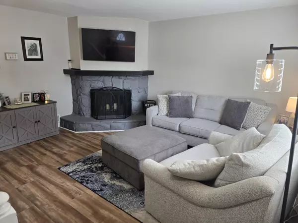 Florence, KY 41042,7013 Curtis Way #7013