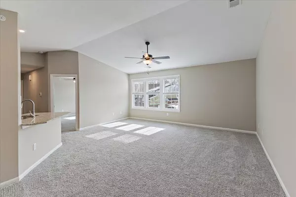 Taylor Mill, KY 41015,2438 Cetona Way #409-300