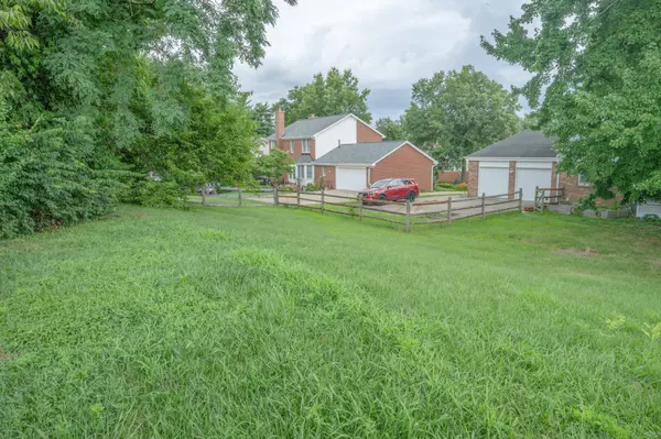 Villa Hills, KY 41017,1012 Carpenters Trace