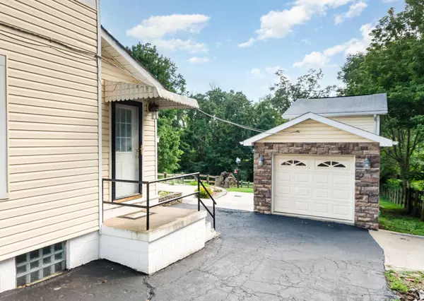 Florence, KY 41042,15 Sanders Drive