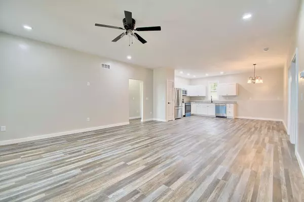 Sparta, KY 41086,651 Sparta Pike