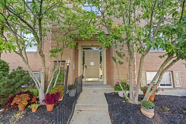 9 Meadow Lane #8, Highland Heights, KY 41076