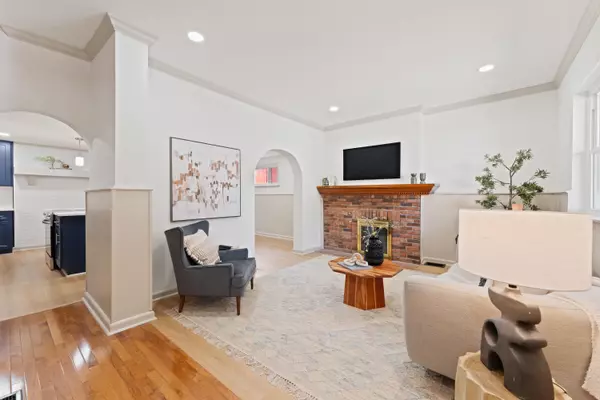 Bellevue, KY 41073,320 Center Street