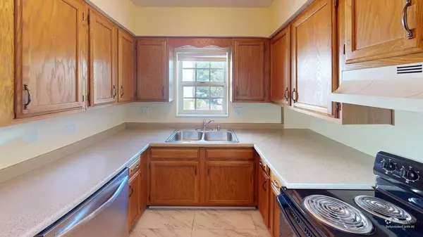 Highland Heights, KY 41076,505 Highland