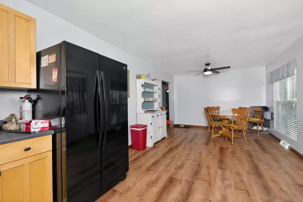 Demossville, KY 41033,4849 Knoxville Gardnersville Road