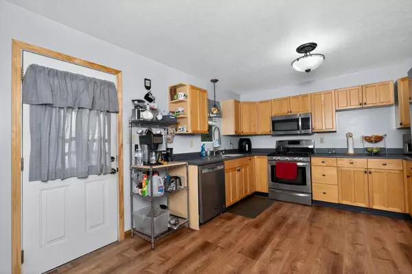 Demossville, KY 41033,4849 Knoxville Gardnersville Road