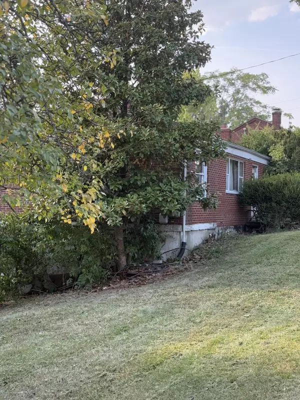 Taylor Mill, KY 41015,579 Valley View Drive