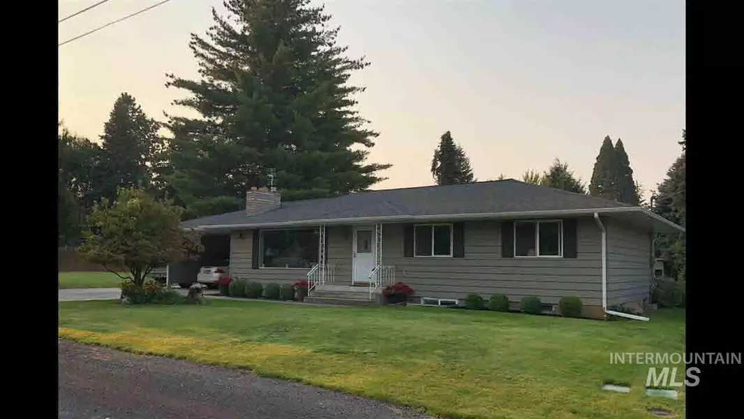 430 Linden Avenue, Lewiston, ID 83501