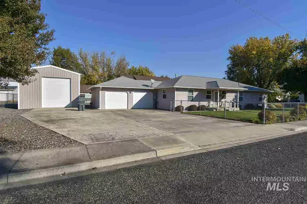 302 Maple Street, Clarkston, WA 99403