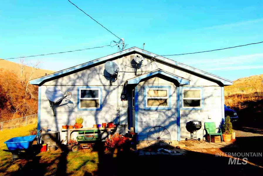 199 Alpowa Creek Road, Clarkston, WA 99403