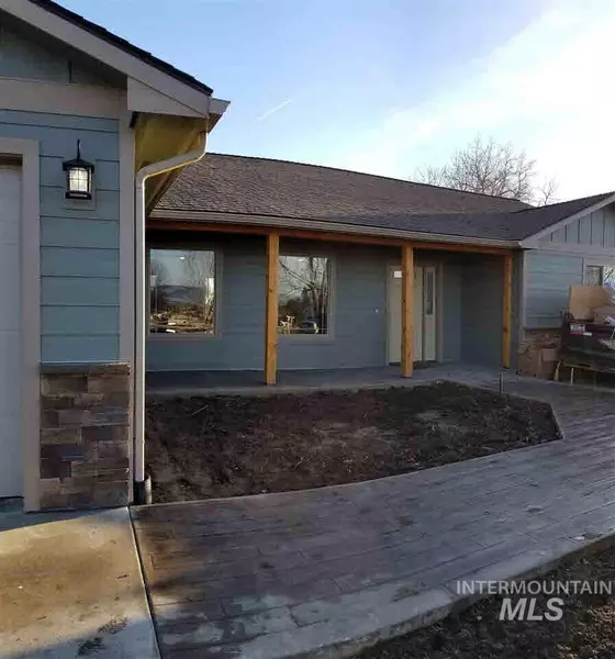 1037 Hemlock Ave, Lewiston, ID 83501