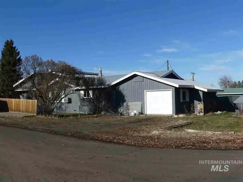 604 N Hall Street, Grangeville, ID 83530