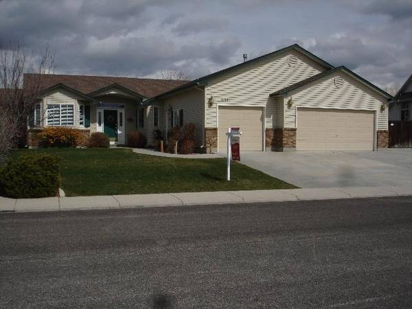 11982 Silverking Dr, Boise, ID 83709