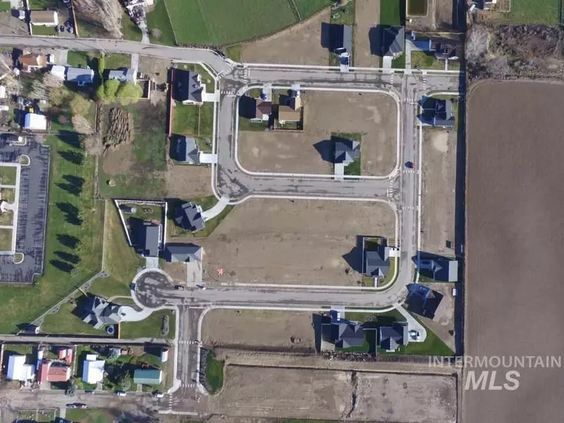 204 E Garret St, New Plymouth, ID 83655