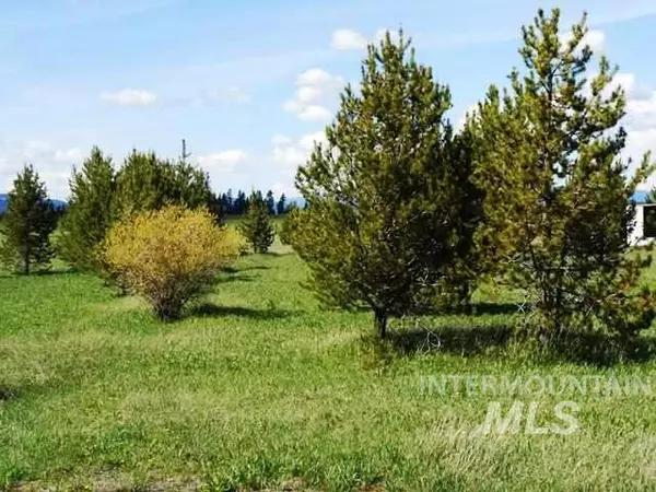 1808 Schultz Road, Donnelly, ID 83615