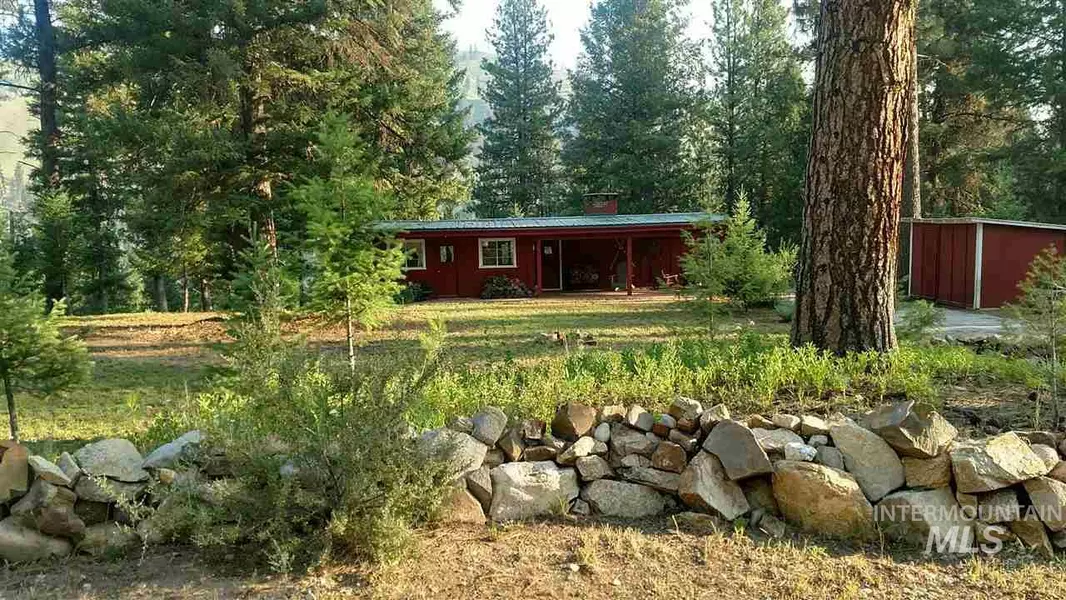 9 Red Fox Dr., Lowman, ID 83637