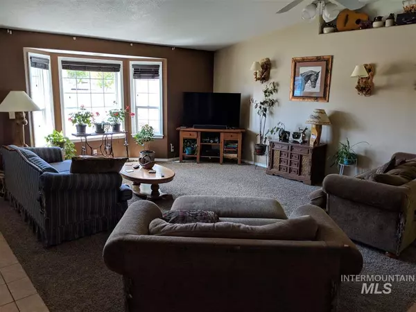 Fruitland, ID 83619,305 NE 14th Dr