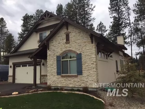 Mccall, ID 83638,319 Mountain Cove Ct