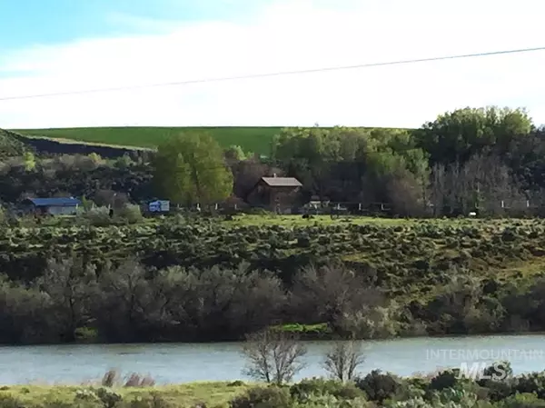 3534 Yellow Rose Ln, King Hill, ID 83633