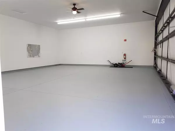 Payette, ID 83661,2870 Airport Rd C02