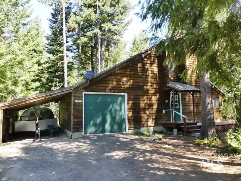 1071 Cee Way Loop, Mccall, ID 83638
