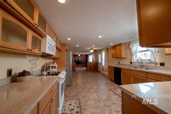 Meridian, ID 83642,3136 E Springwood Dr.