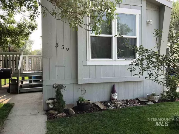 Boise, ID 83713,559 N Meadowland Circle