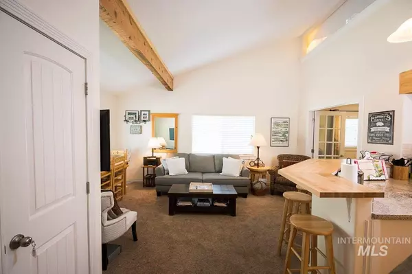 Mccall, ID 83638,300 Mcbride
