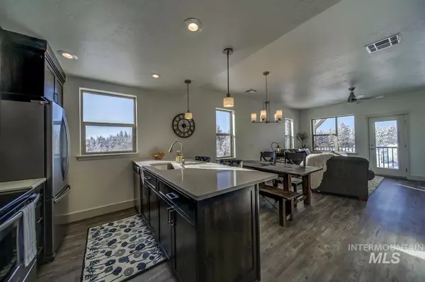 Mccall, ID 83638,114 Broken Pine Lane