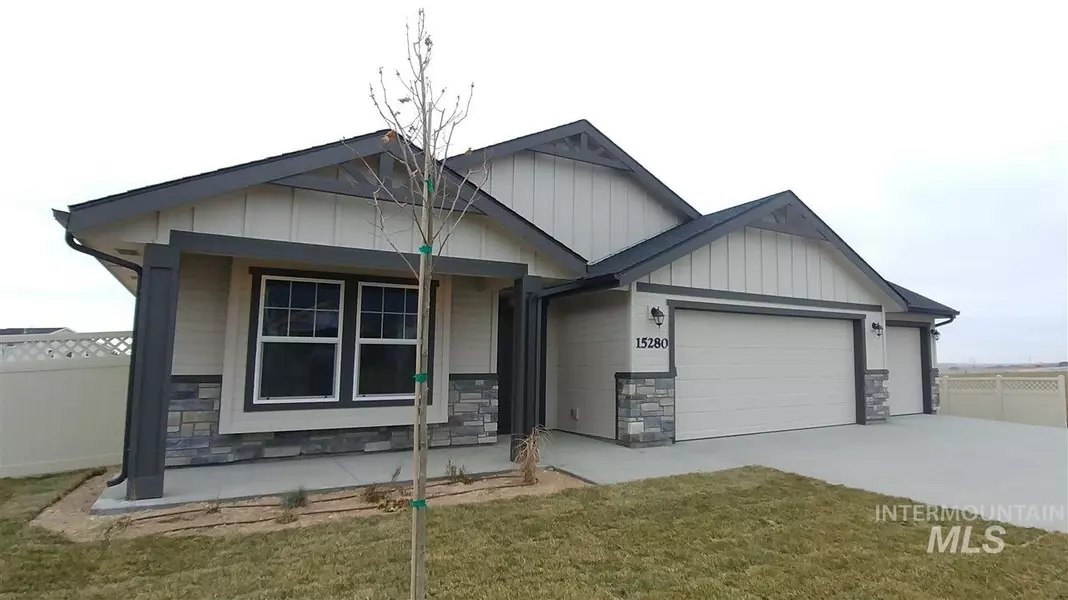 7911 E Quaker, Nampa, ID 83687