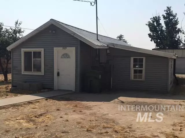 929 N 8th St, Payette, ID 83661