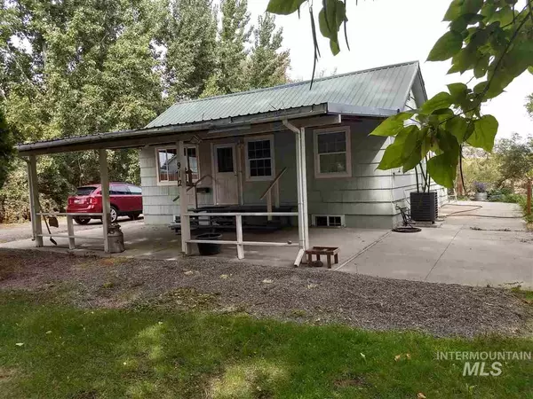 Marsing, ID 83639,912 Moler Lane