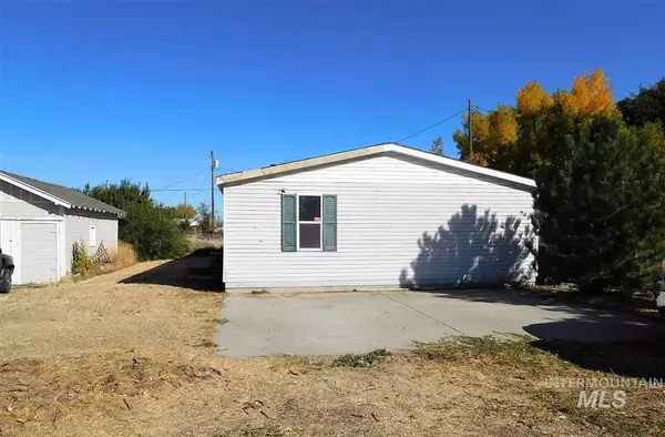 Buhl, ID 83316,908 Aiken St